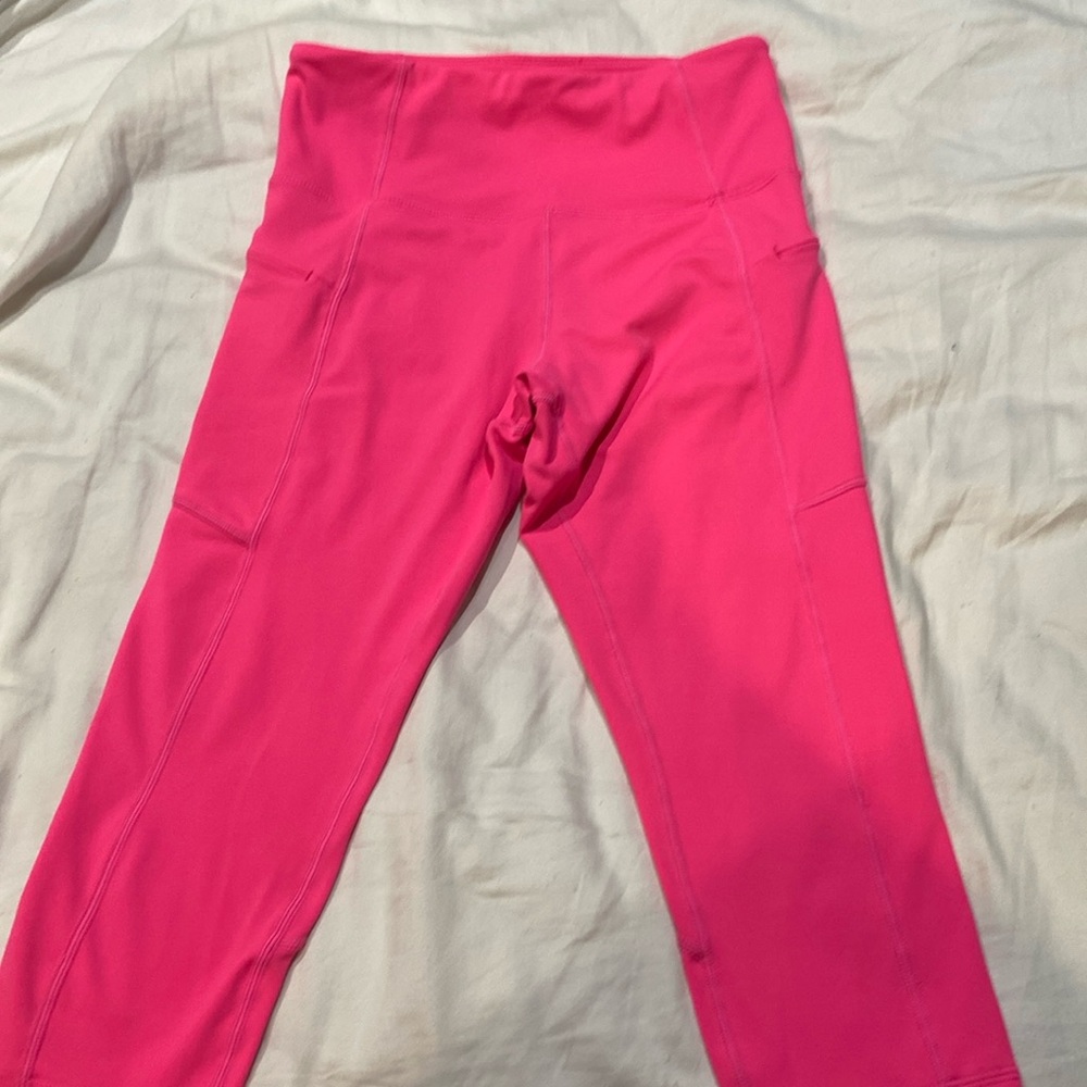 Zyia Hot Pink leggings size 4 with pockets